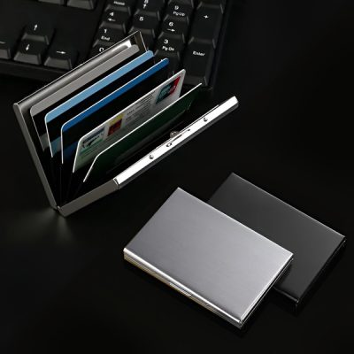 Μεταλλικό πορτοφόλι με αποκλεισμό RFID | CARDITKA